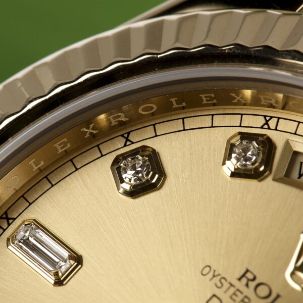 Day-Date II Golden Diamond Scale 41mm - Image 4
