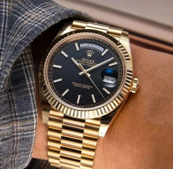 Rolex Day-Date M228238-0059 Oyster, 40 mm, yellow gold - Image 2