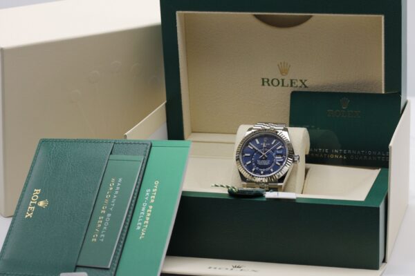Rolex Sky-Dweller Serise Blue Dial Gold Bezel Steel Band Men's Watch M326934-0003 Unworn - Image 12