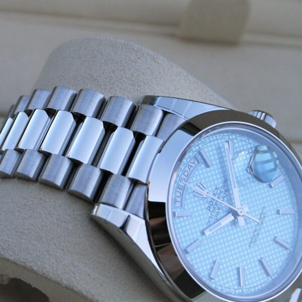 Day-Date Platinum Ice Blue Diagonal Motif 40mm - Image 4