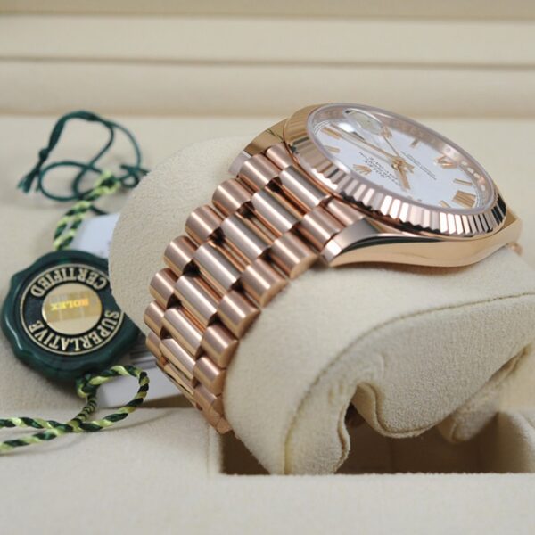 Rolex Day-Date President 40mm Everose gold White Dial 228235-0032 Unworn - Image 12