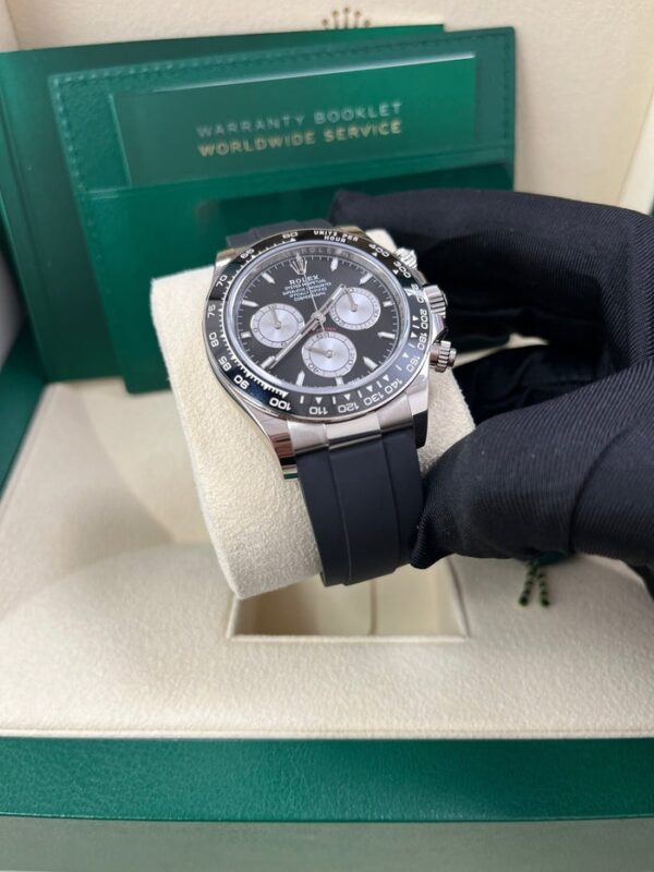 2023 New Rolex Cosmograph Daytona Oyster, 40 mm, White Gold m126519ln-0002 - Image 3