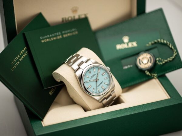 Rolex Oyster Perpetual 41mm 124300 Series - Image 4
