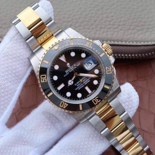 Submariner Calendar 40mm - Image 31