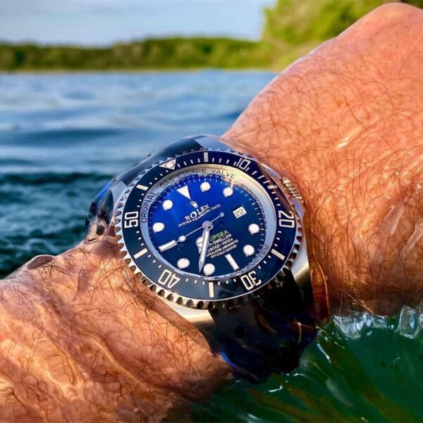 Rolex Sea-Dweller Deepsea 126660 D-Blue Blue Dial 44mm - Image 2