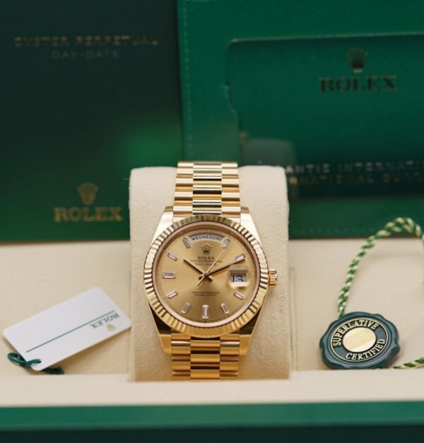 Rolex Day-Date President 40mm Yellow Gold Champagne Diamond Dial 228238-0005 Unworn - Image 4