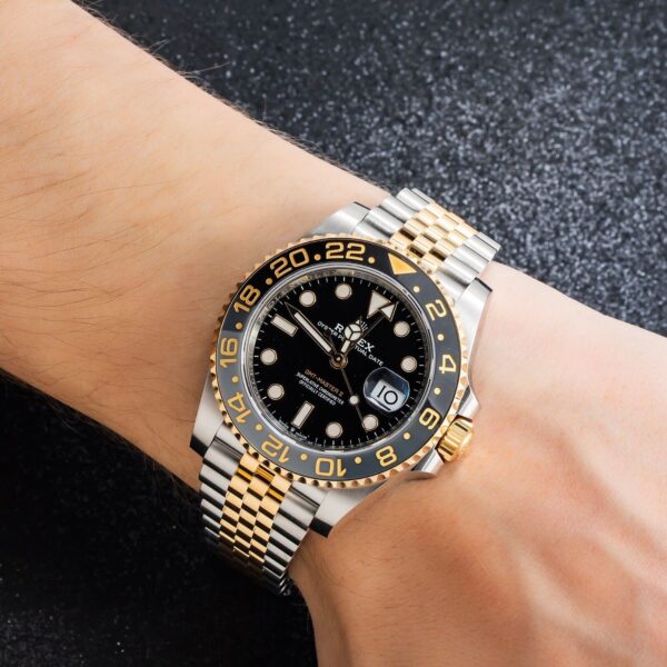 NEW RELEASE 2023 Rolex GMT-Master II Jubilee/Tow-Tone Jubilee 18ct Yellow Gold 126718GRNR-0001 New - Image 4