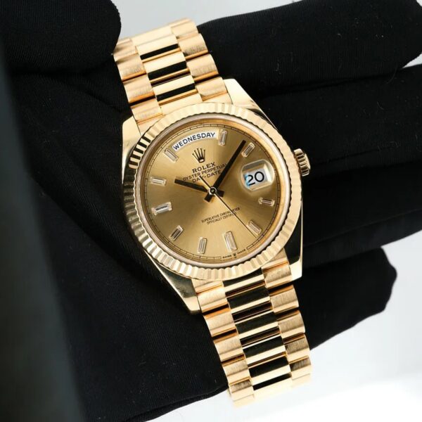 Rolex Day-Date President 40mm Yellow Gold Champagne Diamond Dial 228238-0005 Unworn - Image 6