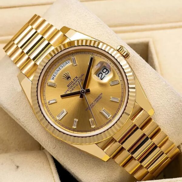 Rolex Day-Date President 40mm Yellow Gold Champagne Diamond Dial 228238-0005 Unworn - Image 3