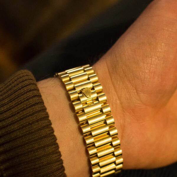 Rolex Day-Date President 40mm Yellow Gold Champagne Diamond Dial 228238-0005 Unworn - Image 7