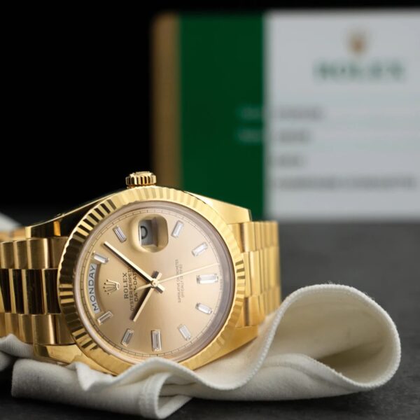 Rolex Day-Date President 40mm Yellow Gold Champagne Diamond Dial 228238-0005 Unworn - Image 8