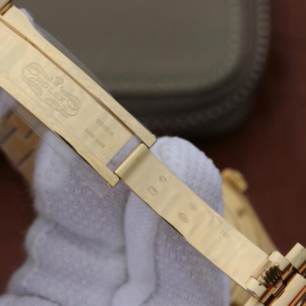 Day-Date Golden 40mm - Image 8