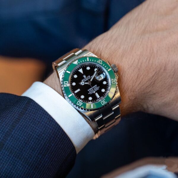 Rolex Submariner Hulk Bezel Steel Mens Watch 116610LV/116610LN - Image 3