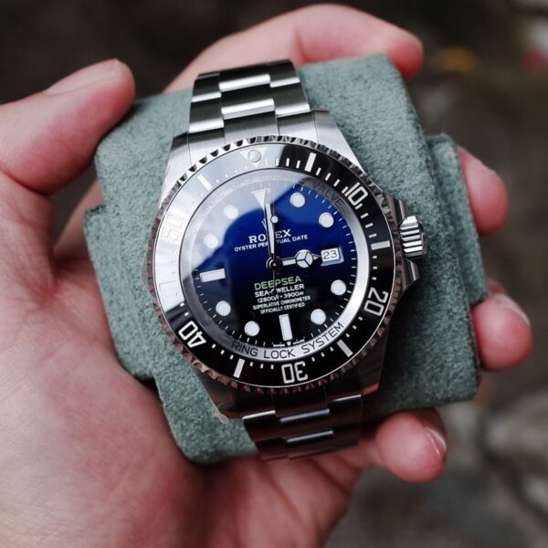 Rolex Sea-Dweller Deepsea 126660 D-Blue Blue Dial 44mm - Image 3