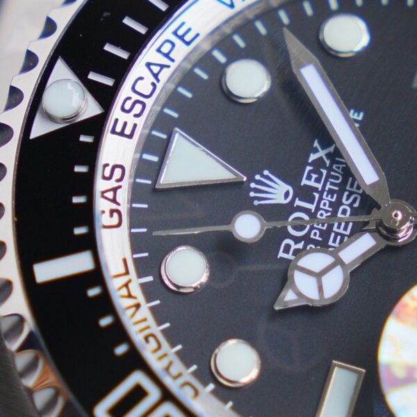 Sea Dweller Deep Sea Multicolor Selection 44mm - Image 18
