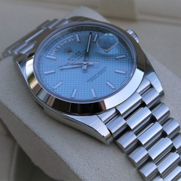 Day-Date Platinum Ice Blue Diagonal Motif 40mm - Image 3