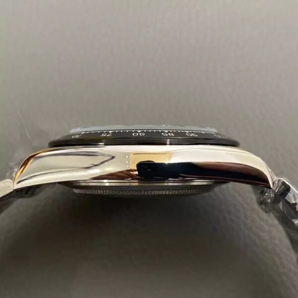 Daytona Siver Classic Panda Black & White Dial 40mm - Image 7